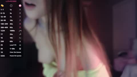 Lee online show from September 23, 2:21 am