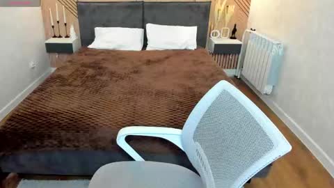 Ella online show from March 13, 10:16 am