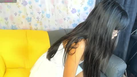 Ella Love online show from May 2, 11:13 am