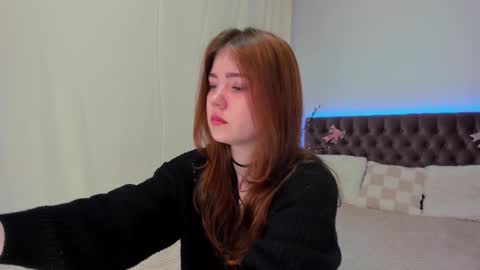 Snapshot of ella_mayers chatting on March 9, 9:14 pm Ella Mayers online show from March 9, 9:14 pm