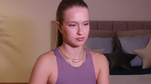 Ella online show from February 1, 7:34 pm