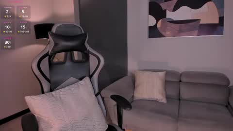 Snapshot of ellaclark chatting on September 28, 9:31 pm EllaClark online show from September 28, 9:31 pm