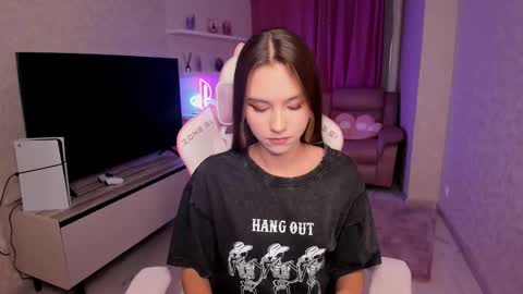 ellacurtis online show from March 2, 6:14 pm