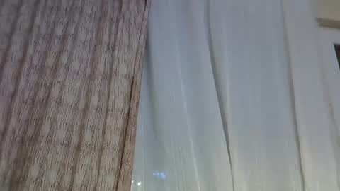 ellajohnsonx online show from December 10, 6:17 pm