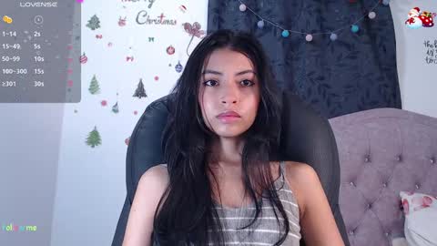 Snapshot of ellajonz chatting on December 26, 12:57 am Ella Amoneth online show from December 26, 12:57 am