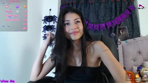 Snapshot of ellajonz chatting on October 7, 3:44 am Ella Amoneth online show from October 7, 3:44 am