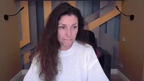 EllaLongs online show from November 14, 12:49 pm