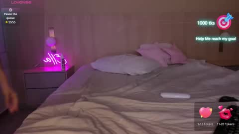 EllaThorne  online show from January 29, 2:09 am