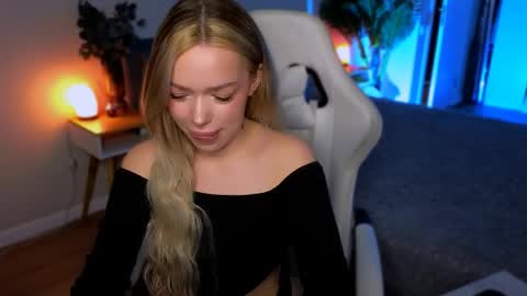 Ella online show from April 9, 6:16 am