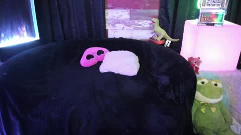 ELLE online show from October 25, 7:54 pm