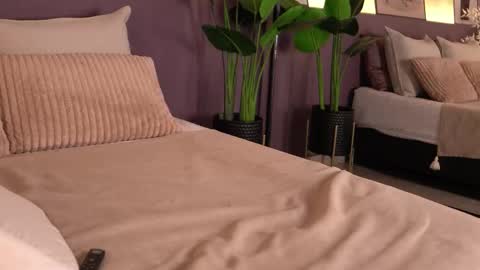 Elle Diane online show from October 9, 12:59 am