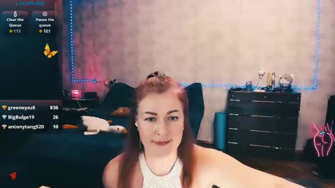 Elli   NEXT STREAM      online show from September 21, 7:01 pm