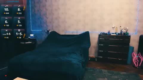 Elli   NEXT STREAM      online show from October 7, 6:12 pm