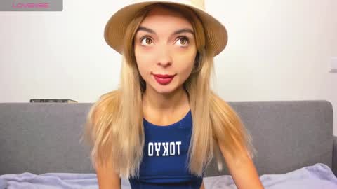 ellen_flow online show from February 9, 9:16 am