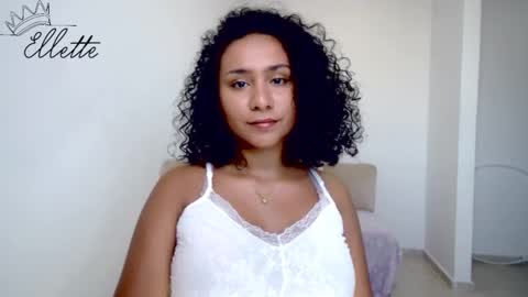 Snapshot of ellette_ chatting on January 31, 4:59 pm princess online show from January 31, 4:59 pm