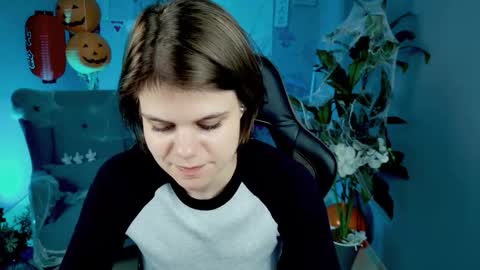 elliemurler online show from November 1, 2:43 pm