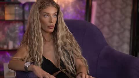 Ellie online show from September 11, 6:58 am