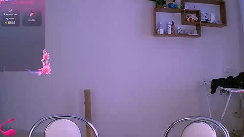 Ellie online show from February 13, 9:51 am