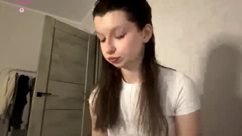 Ellie online show from February 24, 2:49 pm