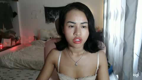 ellieyun online show from May 8, 4:16 am