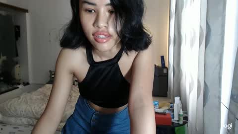 ellieyun online show from February 4, 6:49 am