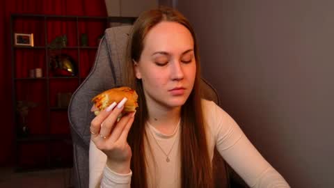 Elin online show from April 1, 8:48 am