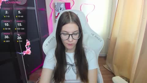 ellisky online show from October 24, 5:03 am