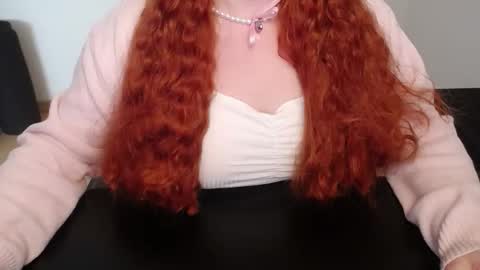 Elly online show from April 10, 2:23 pm