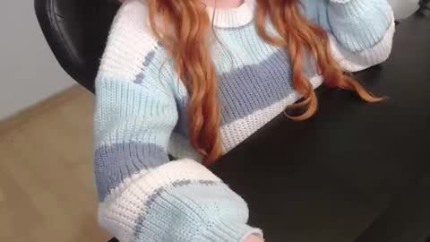 Elly online show from November 29, 6:45 pm