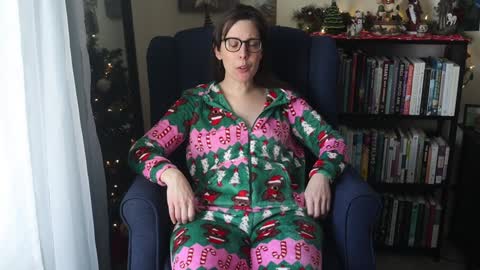 Snapshot of ellynaomi chatting on December 21, 4:14 pm Elly Naomi online show from December 21, 4:14 pm
