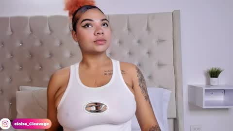 Snapshot of eloisa_cleavage_ chatting on February 22, 11:02 am Maya online show from February 22, 11:02 am