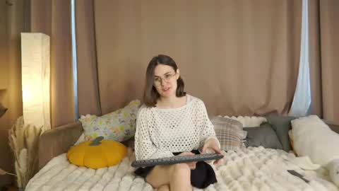 Eliza online show from March 18, 8:19 am