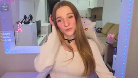 elsa_cute1 online show from March 26, 1:19 am