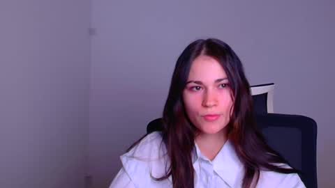 Snapshot of elsa_mur chatting on January 22, 7:34 pm Elsa online show from January 22, 7:34 pm