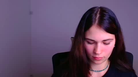 Snapshot of elsa_mur chatting on December 19, 7:51 pm Elsa online show from December 19, 7:51 pm