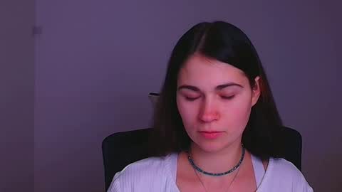 Snapshot of elsa_mur chatting on December 8, 7:32 pm Elsa online show from December 8, 7:32 pm
