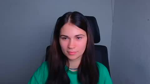 Snapshot of elsa_mur chatting on December 5, 7:38 pm Elsa online show from December 5, 7:38 pm