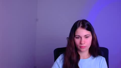Snapshot of elsa_mur chatting on January 19, 7:47 pm Elsa online show from January 19, 7:47 pm