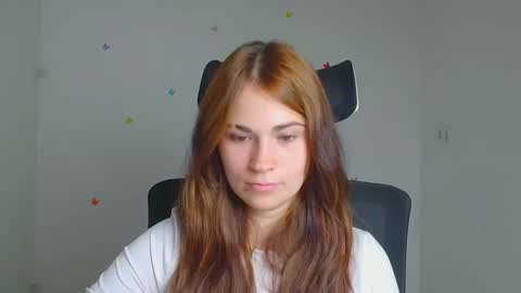 Snapshot of elsa_mur chatting on September 23, 6:44 am Elsa online show from September 23, 6:44 am