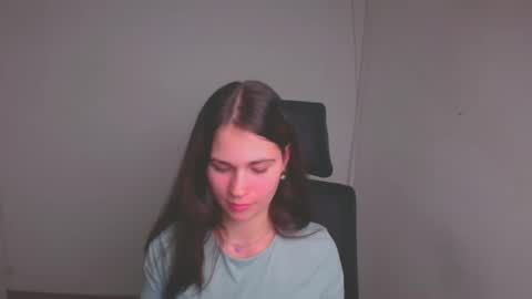 Snapshot of elsa_mur chatting on January 28, 7:53 pm Elsa online show from January 28, 7:53 pm