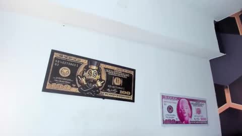 Elsa online show from September 18, 12:15 pm