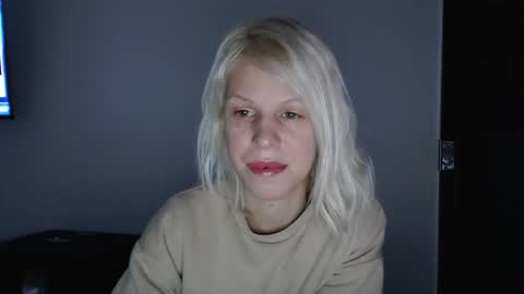 elssa_rush online show from October 3, 11:21 pm