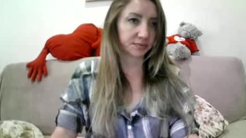 ElvaArno online show from September 19, 5:39 am