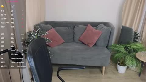 Erica  online show from February 22, 1:45 pm