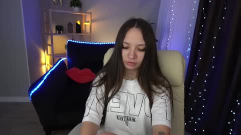 Call me Elis online show from January 4, 1:10 pm