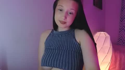 Em1l1a online show from September 21, 6:50 pm