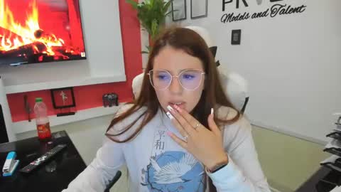 Estefany Martinez Acua INSTAGRAM ema 04oficial online show from January 9, 9:16 pm