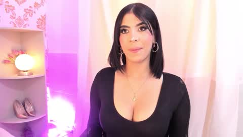 Ema Lambert  online show from October 28, 3:18 pm