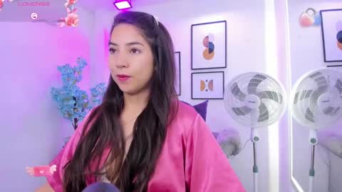 Ema louisx  online show from February 12, 12:44 pm