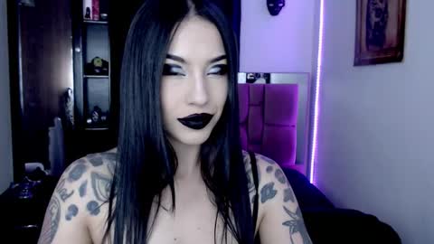 Emerald Black online show from February 11, 6:37 am